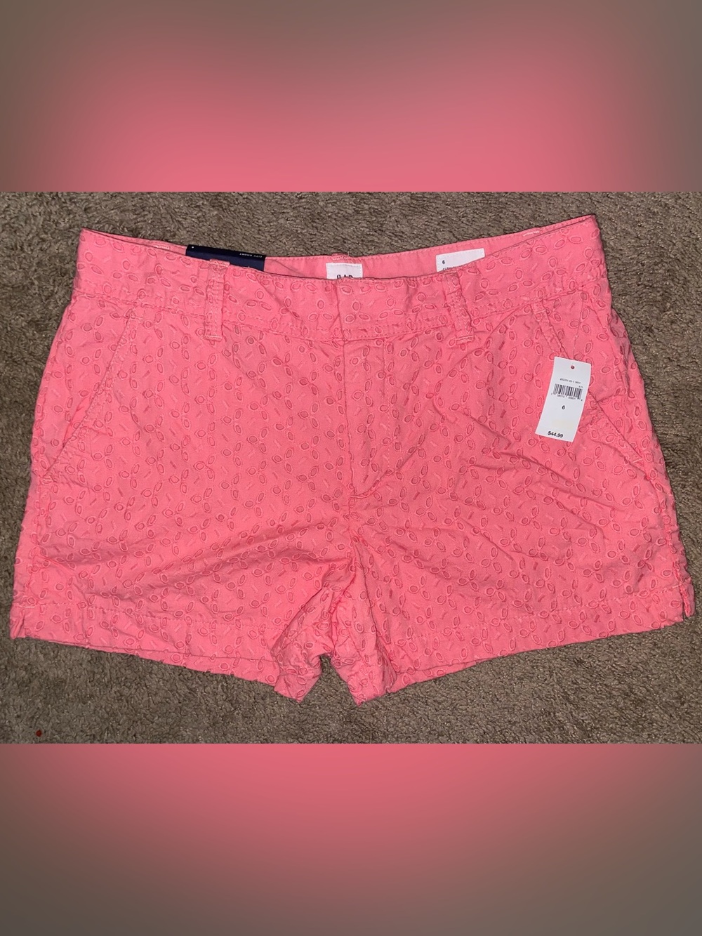 NWT- GAP Women’s Coral Eyelet City Shorts, Mid Rise, 3” Inseam